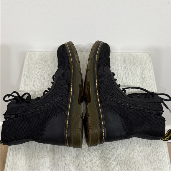 Dr. Martens Size M 5 /W 6 Charcoal Unixes Combs Extra Tough Poly Casual Boots - Picture 8 of 11